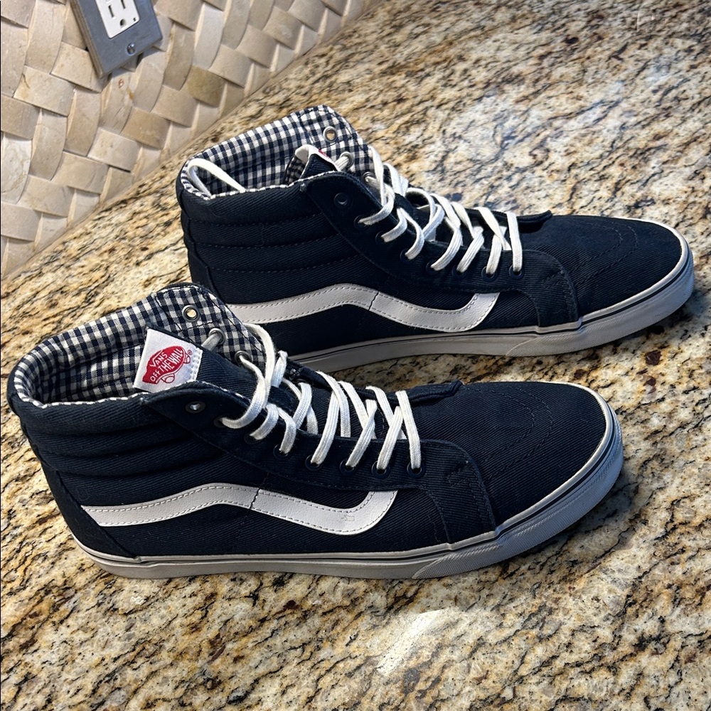 Vans Sk8-Hi Mens Navy Blue Skateboarding Hi-top Shoes